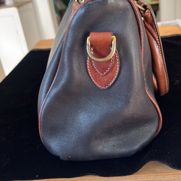 Etienne Aligner Vintage black and brown leather satchel awesome condition - Picture 7 of 15